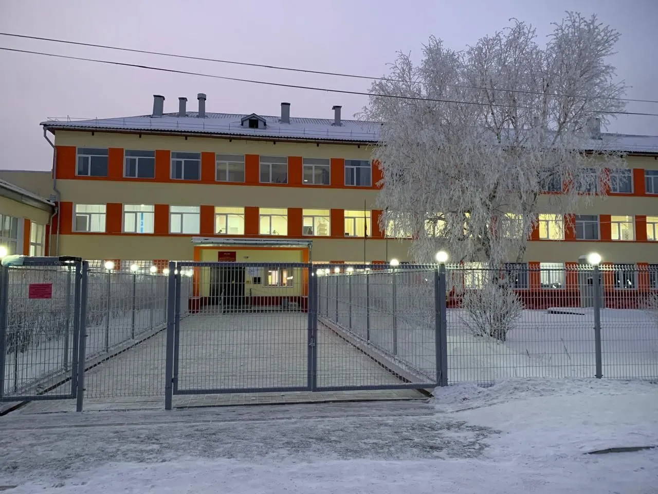 Главный вход.